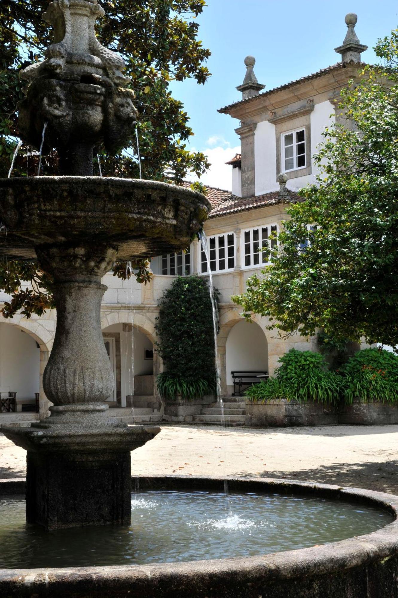 Paco De Calheiros - Turismo De Habitacao Bed & Breakfast Ponte de Lima Exterior photo